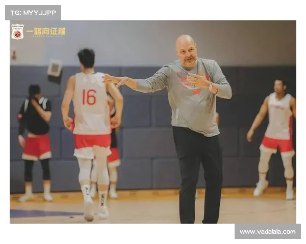 上海男篮今日与NBL老鹰进行热身赛 王哲林登上封面海报🦈
