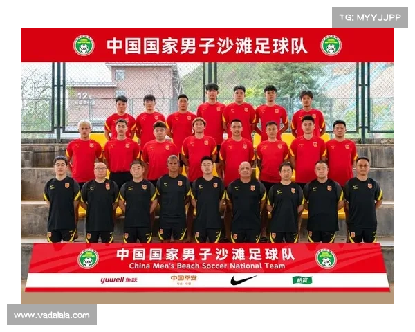 中国足球两线出征 再战西亚为荣誉而战 中国足球两线出征 再战西亚为荣誉而战