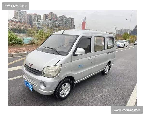 “神车”再添新兵 五菱之光V实车曝光 “神车”再添新兵 五菱之光V实车曝光